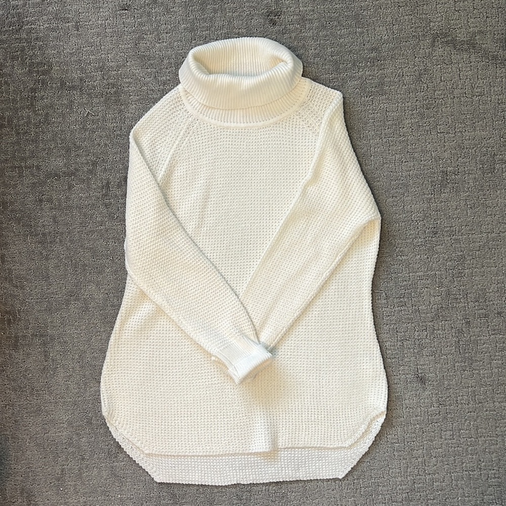 NEW - Knit Turtleneck Sweater